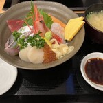 Maguro don bunta - 海鮮丼