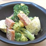 Okome To Okazu Danran - ブロッコリーとたまごのサラダ（450円）