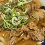 東京 肉芝 - 牛肉うどん　アップ