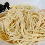 金狼 - 中華そばの麺拡大