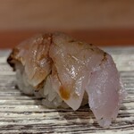 市sushi - かます。少し炙られてた。お鮨で頂くのは初めてだったかも(⁠✷⁠‿⁠✷⁠)