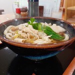 花廼家大衆割烹 - 肉うどん