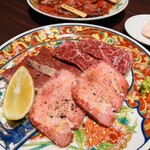 焼肉 河陽 - 