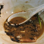 中華そば いづる - 残ったスープ