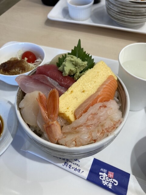 函館まるかつ水産　いかいか亭 - 十字街（海鮮）の写真
