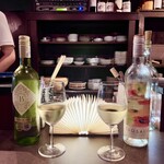 中野レンガ坂 洋食堂 葡萄 - 「Fonjoya Closalis Blanc Vin de France」と 「Van Loveren B Royal Chenin Blanc」