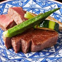 黒毛和牛のロース肉の鉄板焼き