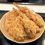 Katsuya - 海鮮フライ（エビ・カキ・イカ）