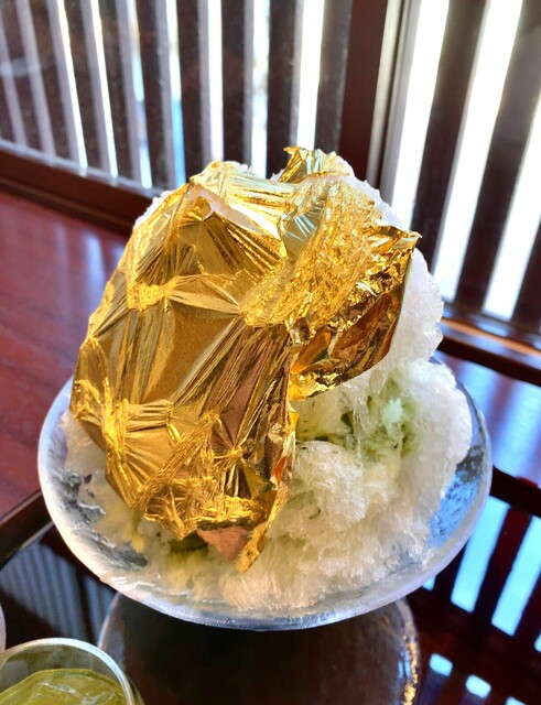 金沢・ひがし茶屋街】金箔メニュー [食べログまとめ]