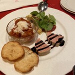 Ginza Itari Tei - 前菜はイカ団子とレバーとキノコオムレツ