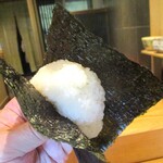 京味 もと井 - 塩むすび。（希望者のみ）