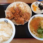 大ちゃんうどん - 料理写真:唐揚げ定食ミニうどん付1,000円