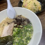 博多ラーメン とんこつ家 - 