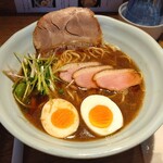 麺巧 潮 上野製麺所 - にほんいち醤油そば（990円）