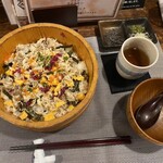 しまね料理とさばしゃぶの店 主水 日本橋三越前店 - 焼き鯖がいな丼