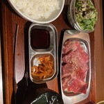 焼肉ホルモン 山水縁 - 