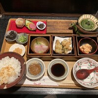 銀座米料亭 八代目儀兵衛 - 