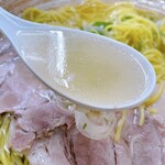 覆麺 智 - 【2023年06月】味玉覆麺ラーメン＠1,150円、スープアップ。