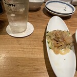 焼売酒場 二子玉 一本堂 - ジンソーダ(たぶん)と中華クラゲ