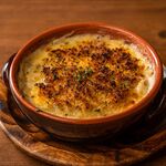 Oyster gratin oven baked at 250℃ with garlic butter