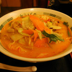 Hidakaya - ...期間限定「モツ野菜ラーメン（570円）+麺大盛（0円/モリモリサービス券）」、辛め！10月でも汗が吹き出る。。