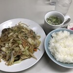 Menya Daikoku - 野菜炒め＋ライス大盛