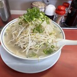 ラーメン福 - 野菜多め(もやし、ネギ)