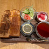 炭焼珈琲ヨシダ - 料理写真:モーニングはトーストダブルがお得！