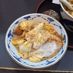 有伝亭 匠 - セットのカツ丼。