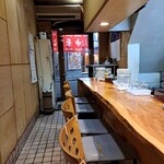 Paika Rou - お店はカウンター席のみ。