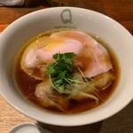 Japanese Ramen Noodle Lab Q - 醤油わんたん麺