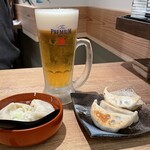 肉汁餃子のダンダダン - 焼餃子と水餃子と生ビール