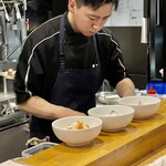 渡辺料理店 - 古代米カレーの開発者　若き才能の田島くんです