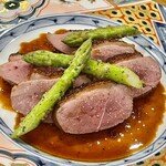 渡辺料理店 - ワイフのメインは宇治京鴨胸肉蜂蜜ロースト　失神しそうに美味いｗ