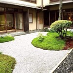 西村屋　本館 - 