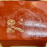 鮒兼 - いつもの特上です　この蓋を開ける時が至福ですね