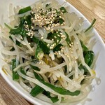 かつぎや - 韮ともやしのナムル　430円