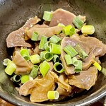 お好み焼き 鉄ちゃん - ワイフの好物　砂肝の大蒜醤油漬け