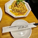 Sengaisen - 干し豆腐は幅広の干絲を使っています