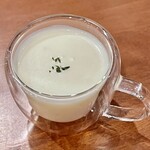 焼鳥 せきね - ジャガイモのヴィシソワーズ　コクがあって美味しいです