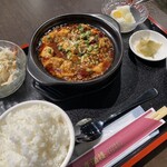 重慶酒楼 - 激辛麻婆豆腐定食950円