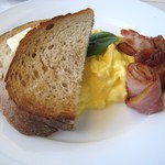 bills - 混ぜ混ぜ～スクランブルエッグ　1500円