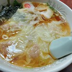 生駒軒 - ワンタン麺680円