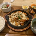 チゲ料理&韓国鉄板 ヒラク - チーズタッカルビ定食