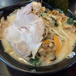 新松木 大和家 - 料理写真:豚骨野菜ラーメン醤油味