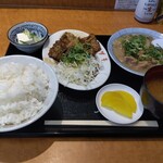 箱ざき食堂～米ともつ煮 ホルモン定食～ - 極上シロタレ定食withもつ煮