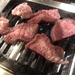 タンとレモンサワー 焼肉 じゅうたん - 