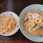 ちゃんぽん亭 豊助 - 料理写真:ちゃんぽん麺＋ミニチャーハン