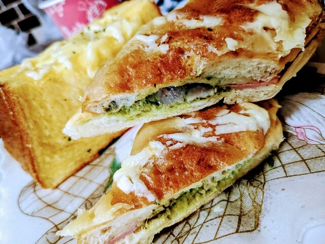 パンセ 名取本店 - 館腰（パン）の写真