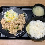 伝説のすた丼屋 - 生姜焼き定食 ¥780